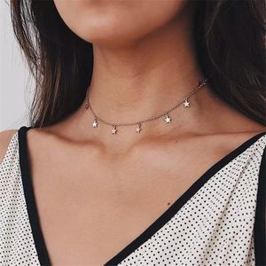 NEW. Delicate star choker.